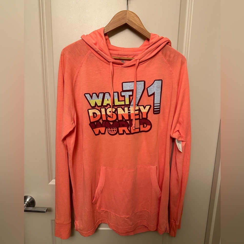 NWT Walt Disney World ‘71 T-shirt hoodie